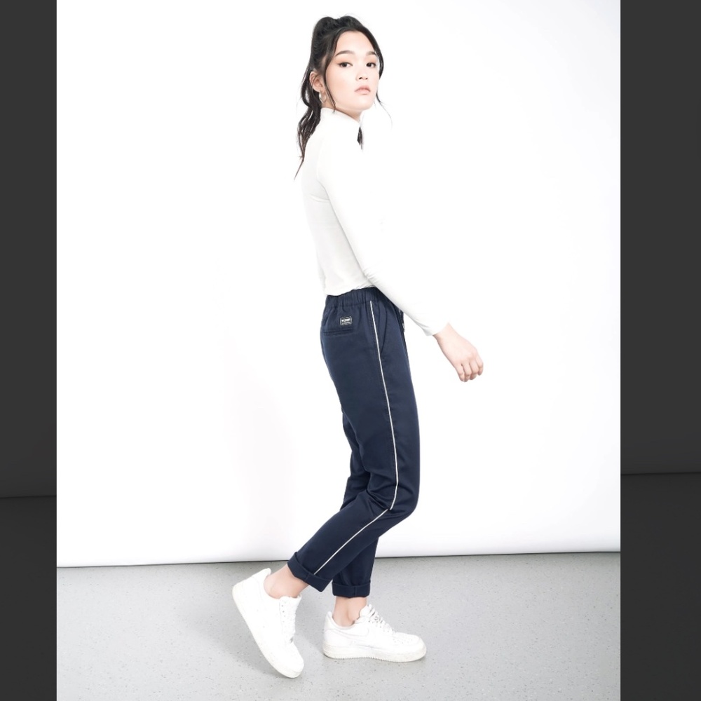 THE ESSENTIAL PIPED DRAWSTRING PANT, New with Tags, Large